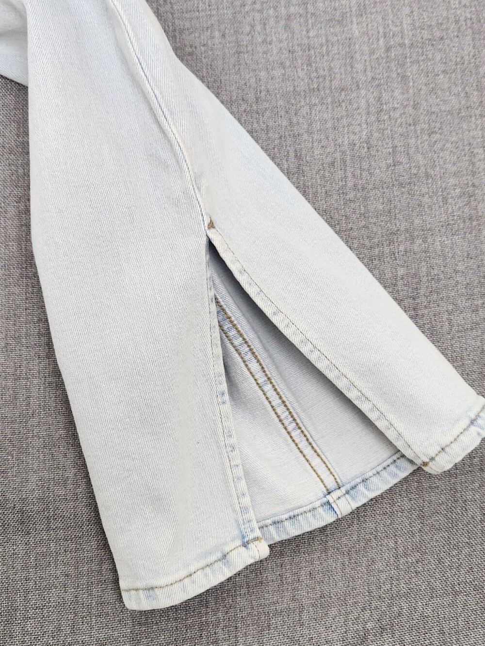 Abercrombie & Fitch Slim Straight Semi Distressed  Style Vent Slide Split. 28 - Picture 10 of 12